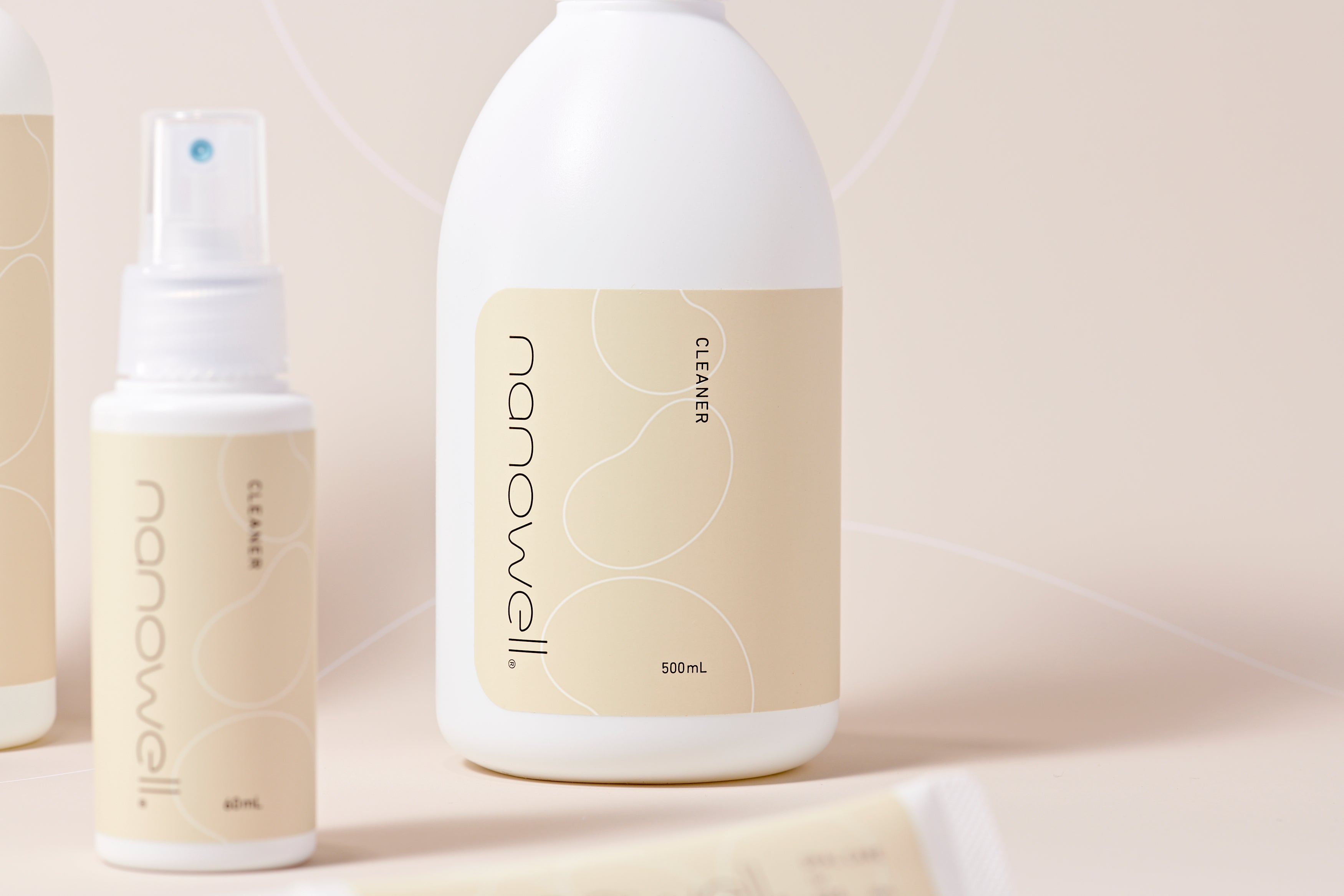 犬・猫の汚れと乾燥に。泡立たない拭き取りシャンプー｜ナノウエル